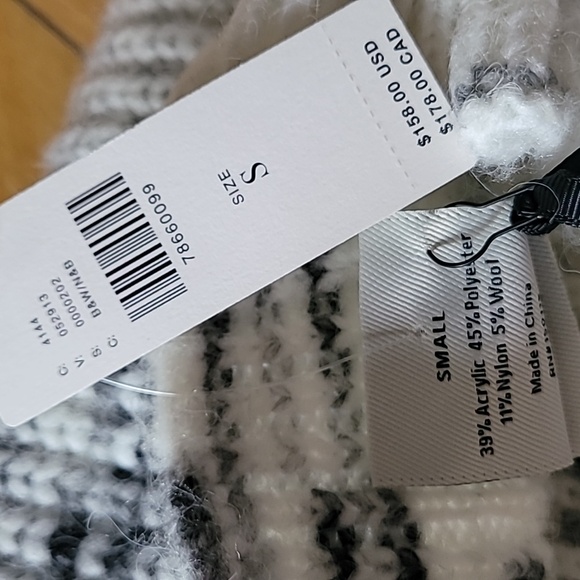 VARLEY Belgrave Knit Sweater in Egret & Charcoal - Picture 12 of 14